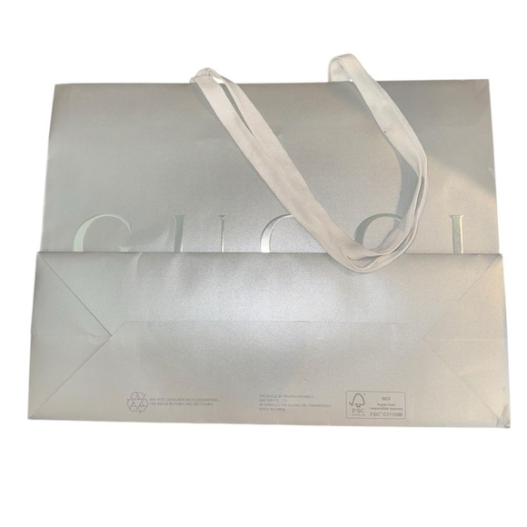 Gucci Extra Large Silver Shopping Tote + Logo Ribbon – 19x14x7 – Excellent - Picture 3 of 5